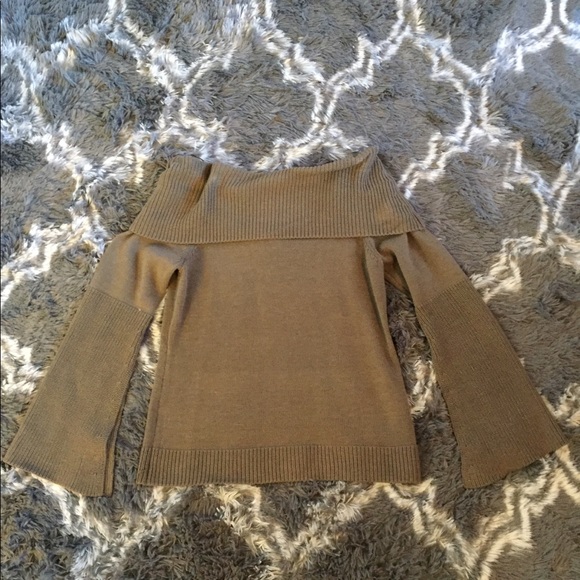 ANTONIO MELANI Sweaters - Antonio Melani off the shoulder sweater